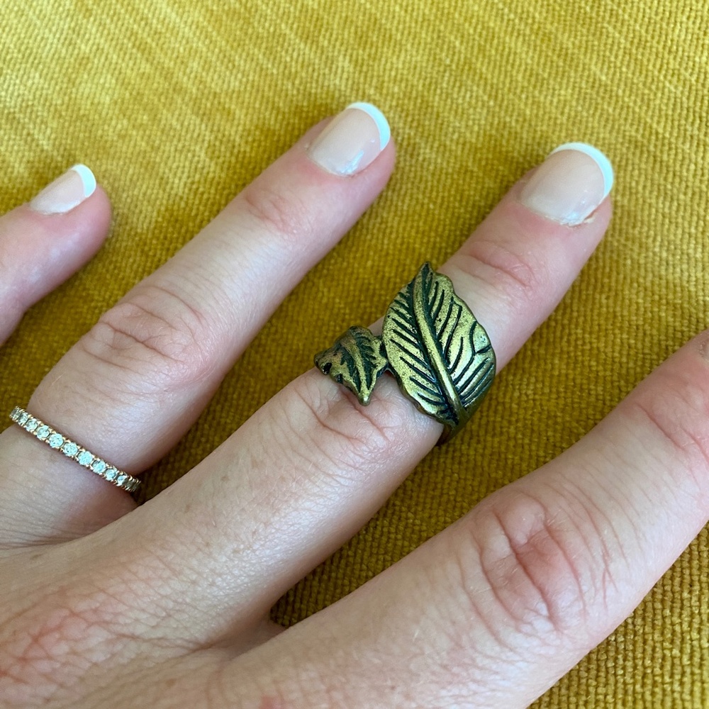 Leaf Ring - Picture 5 of 5